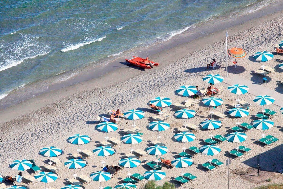 Club Village & Hotel Spiaggia Romea リド・ディ・ヴォラーノ エクステリア 写真